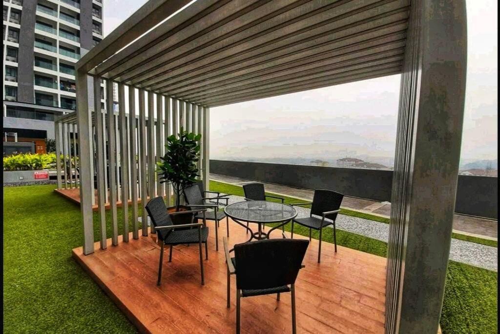 Symphony Tower Studio #9 With Balcony Cheras Exterior foto